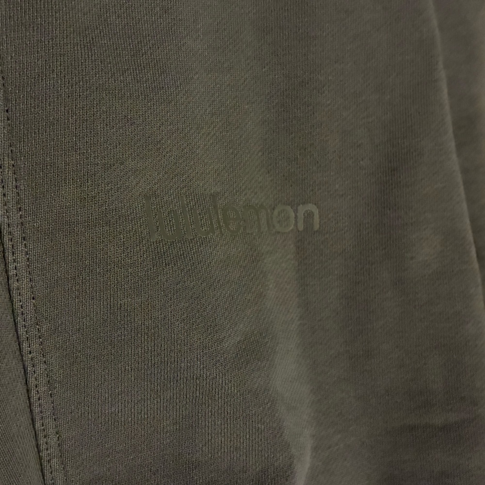 Lululemon Relaxed High-Rise Jogger in
Carob Brown - Picture 10 of 10